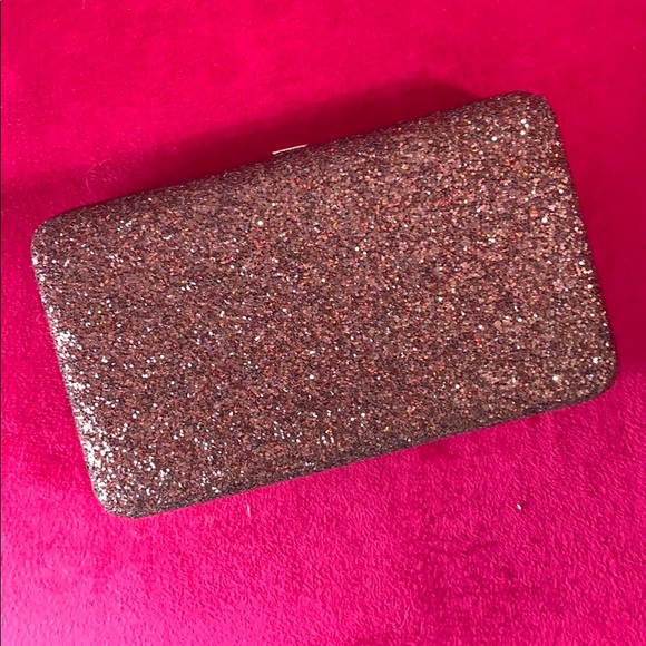 Burgundy glittery Evening clutch - Picture 4 of 6